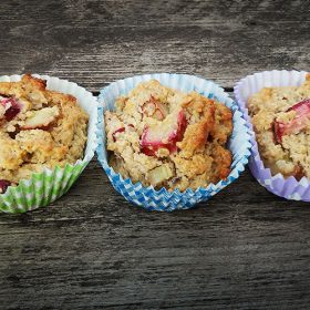 krokante rabarber muffins
