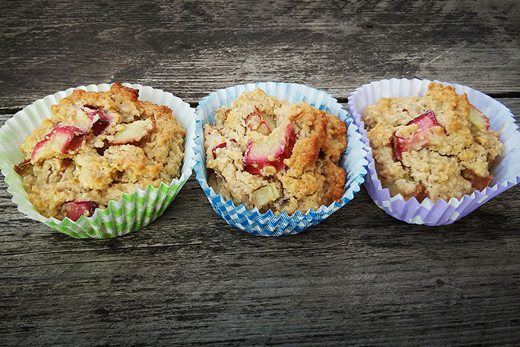 krokante rabarber muffins