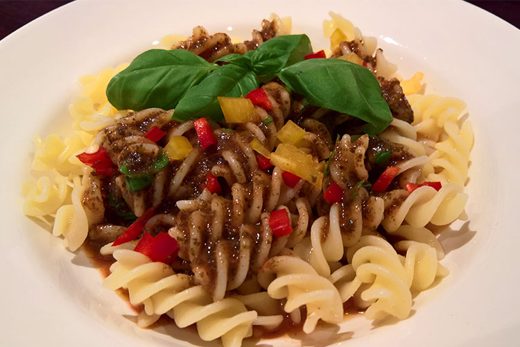 Fusilli met zeewier tomatensaus