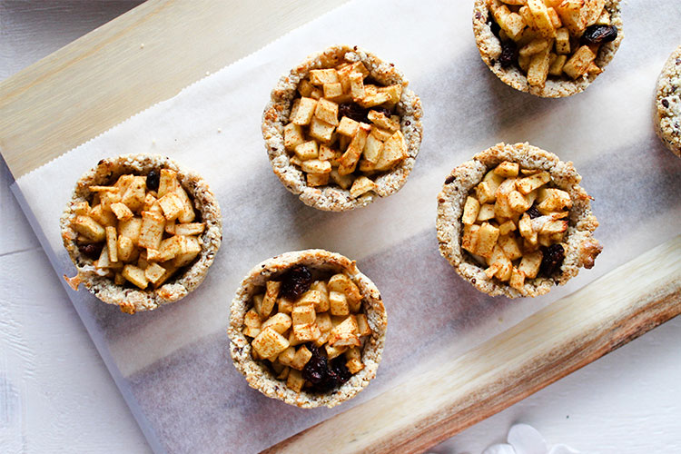 Vegan mini appeltaartjes met amandelmeel