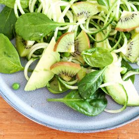Green-Salad_kiwi