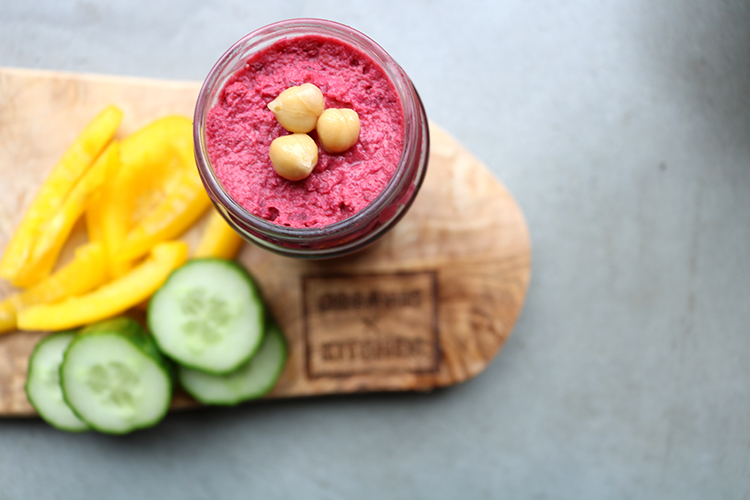 bieten-hummus-lovebeets