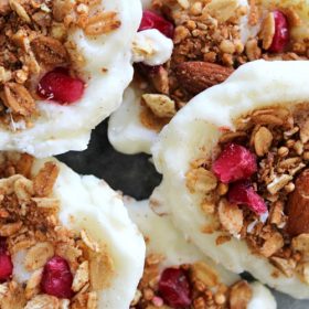 granola-yoghurt-cups