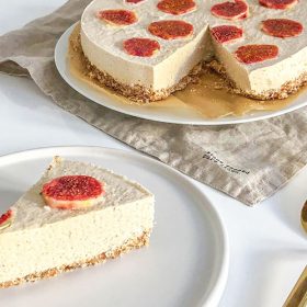 Vegan cheesecake met verse vijgen