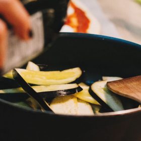 Gegrilde aubergine en courgette